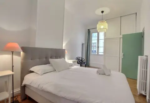 1 bedroom apartment rental in Paris, Place des 2 Écus
