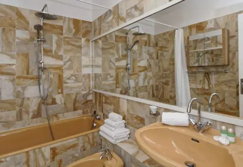 Studio rental in Paris, Rue Duguay Trouin