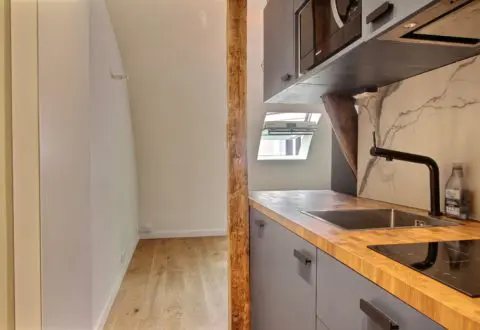 Studio rental in Paris, Rue Monge