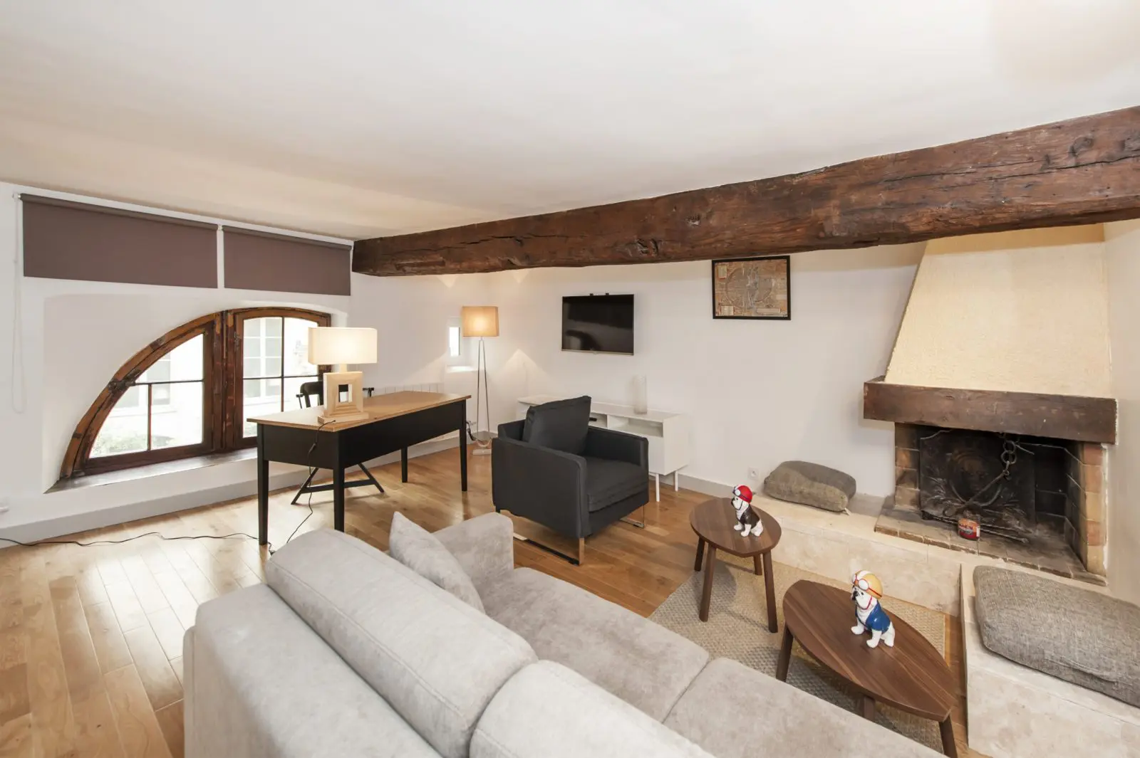 Location appartement 2 pièces à Paris, Rue Poulletier