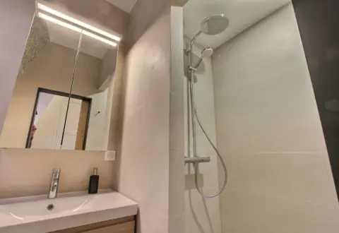 Location appartement 2 pièces à Paris, Rue Saint-André des Arts