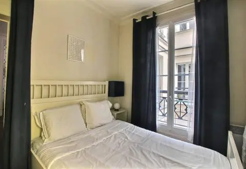 1 bedroom apartment rental in Paris, Rue Dauphine