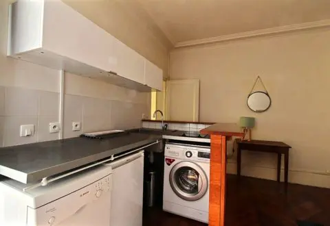 1 bedroom apartment rental in Paris, Rue Dauphine
