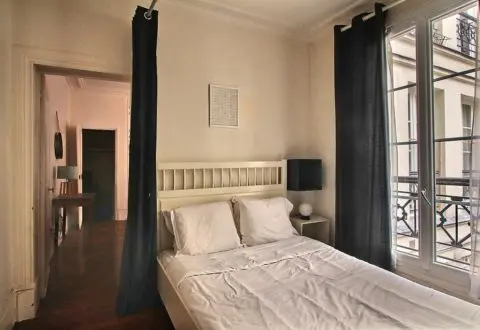 1 bedroom apartment rental in Paris, Rue Dauphine