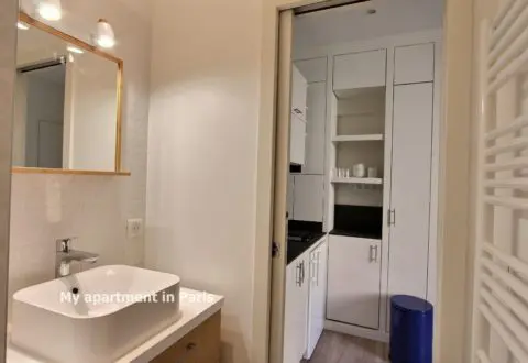 Studio rental in Paris, Rue du Dragon