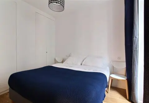 1 bedroom apartment rental in Paris, Rue de Bourbon le Château