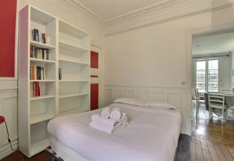 2 bedrooms apartment rental in Paris, Place de Breteuil