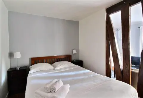 Studio rental in Paris, Rue d'Assas