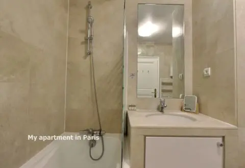 Studio rental in Paris, Rue Royale