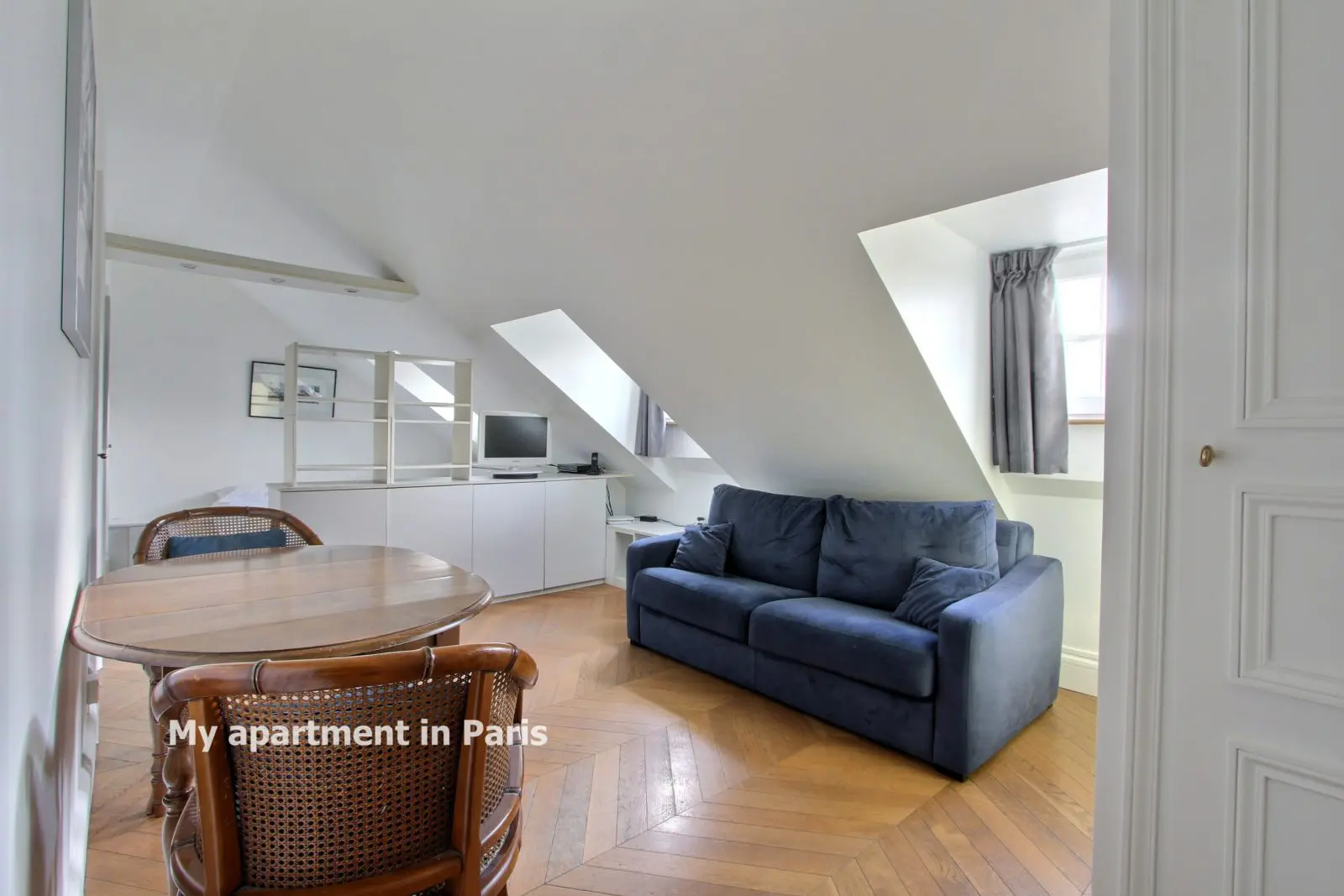 Studio rental in Paris, Rue Royale