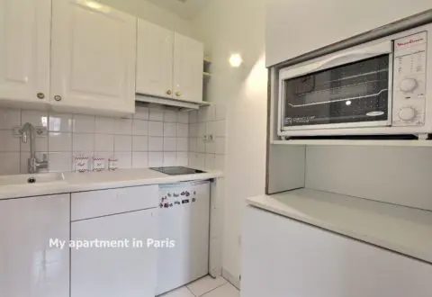 Studio rental in Paris, Rue Royale