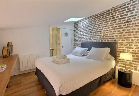 Location appartement 2 pièces à Paris, Rue du Cherche-Midi