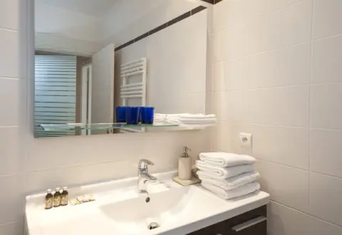 Location appartement 3 pièces à Paris, Rue Pastourelle