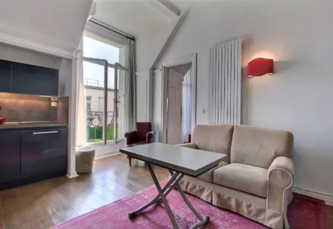 Location appartement 2 pièces à Paris, Avenue des Champs-Élysées