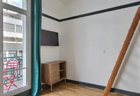 Studio rental in Paris, Avenue des Champs-Élysées