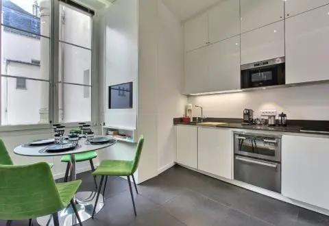 Studio rental in Paris, Quai des Grands Augustins