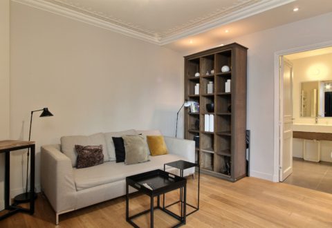 1 bedroom apartment rental in Paris, Rue Saint-Augustin