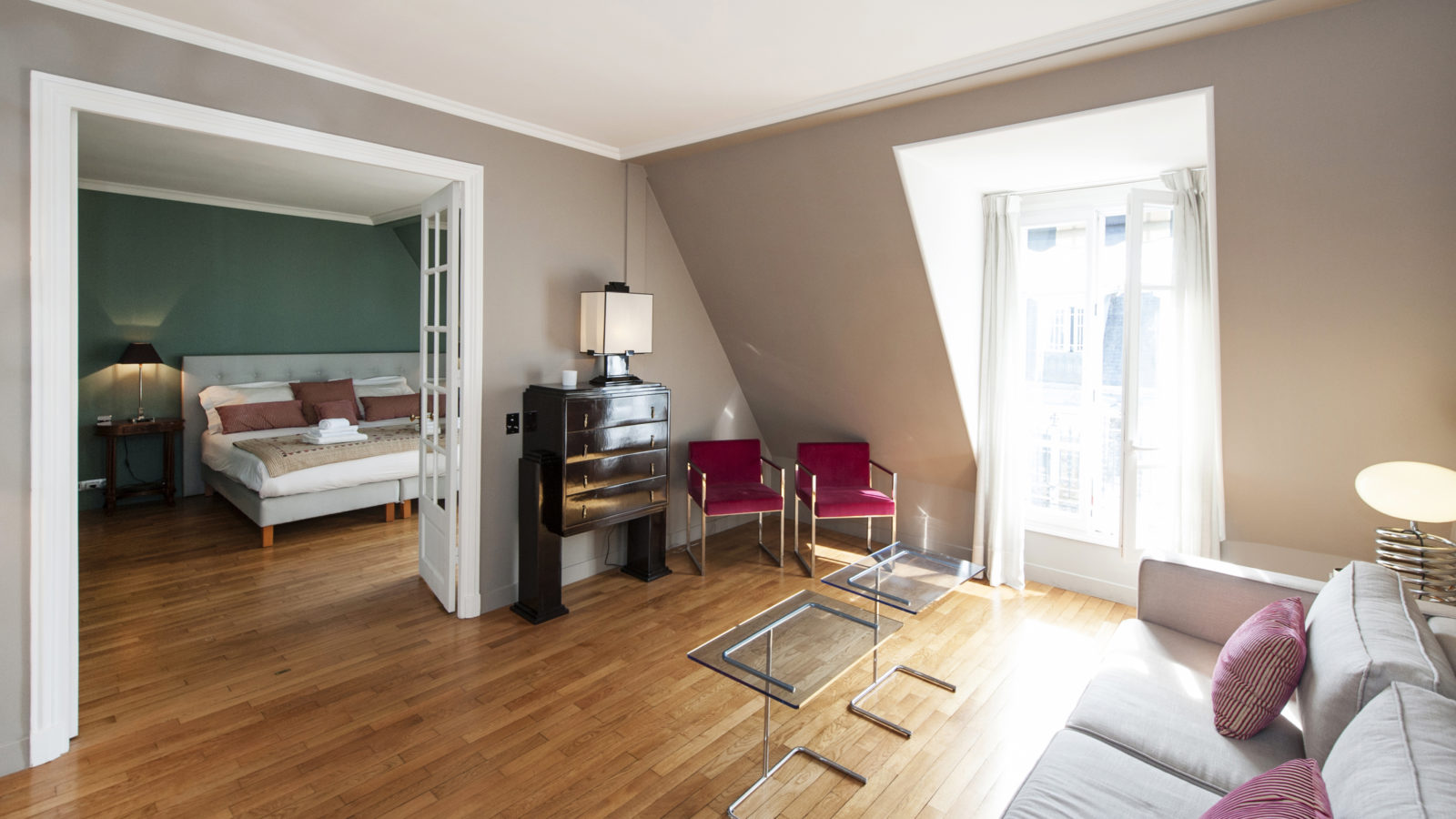 Location appartement 2 pièces à Paris, Rue de la Paix