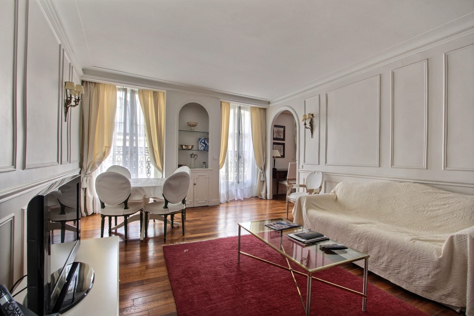 2 bedrooms apartment rental in Paris, Rue de Richelieu