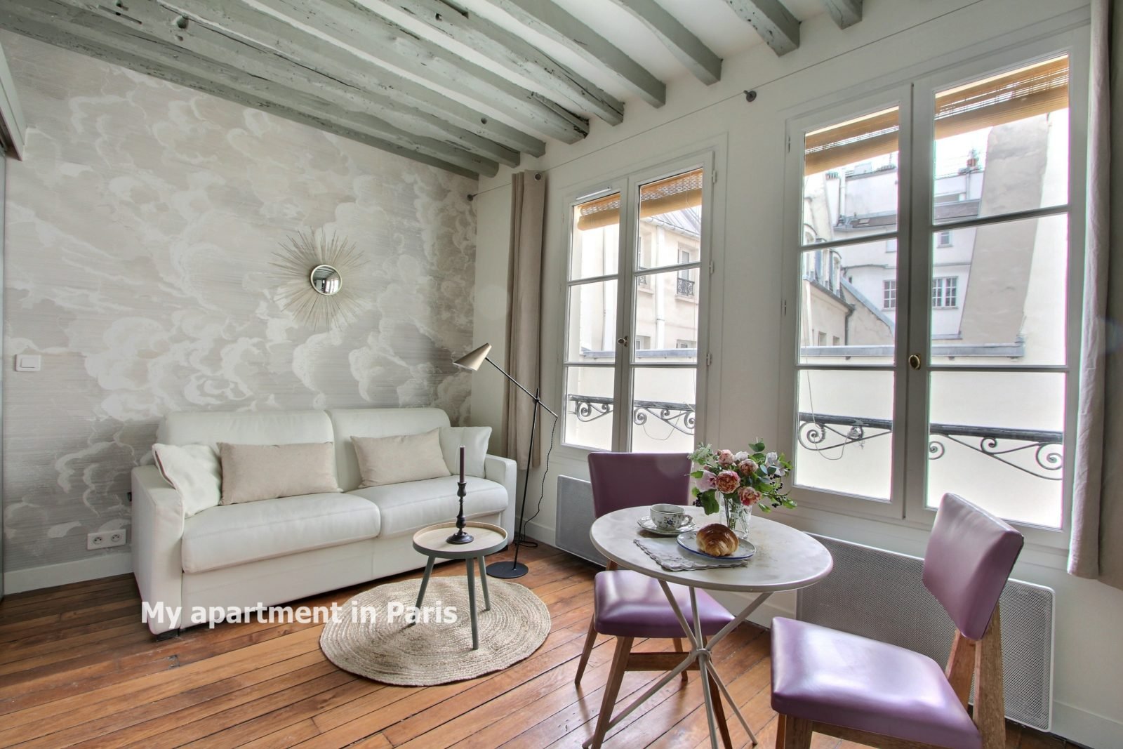 Studio rental in Paris, Rue Saint-Sulpice