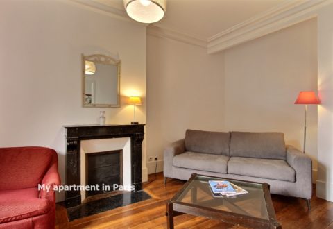 Location appartement 2 pièces à Paris, Rue Saint-Romain
