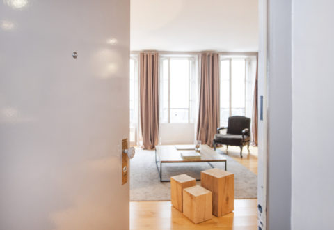 Location appartement 2 pièces à Paris, Rue Mazarine