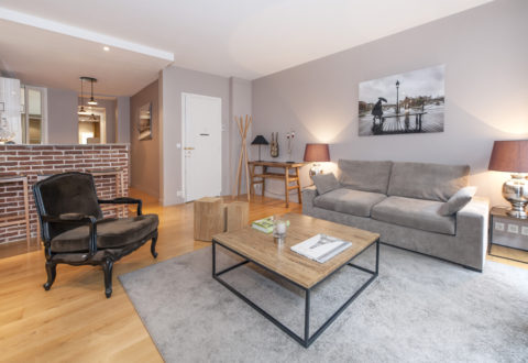 1 bedroom apartment rental in Paris, Rue Mazarine