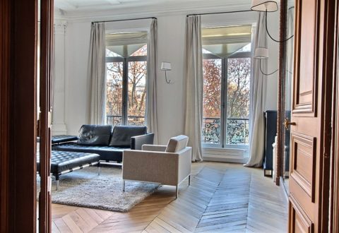 Furnished apartment 2 bedrooms in Paris 8th, Rue Lamennais
