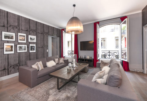 Furnished apartment 2 bedrooms in Paris 8th, Rue d'Anjou