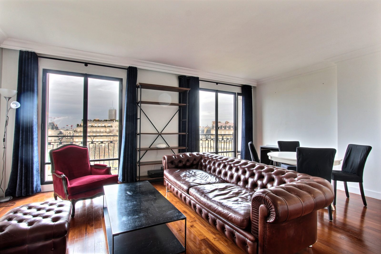 2 bedrooms apartment rental in Paris, Avenue Foch