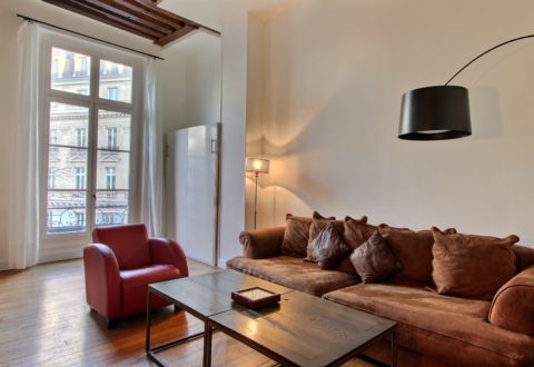 Location appartement 2 pièces à Paris, Place des 2 Écus