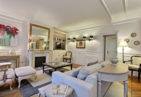 2 bedrooms apartment rental in Paris, Rue des Rosiers
