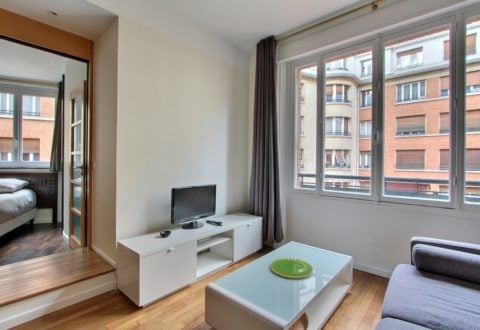 Location appartement 2 pièces à Paris, Rue Duret