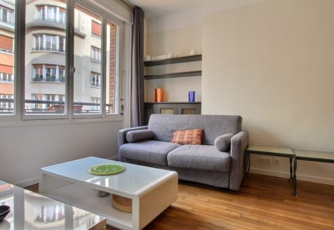 1 bedroom apartment rental in Paris, Rue Duret