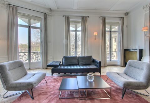 2 bedrooms apartment rental in Paris, Rue Lamennais