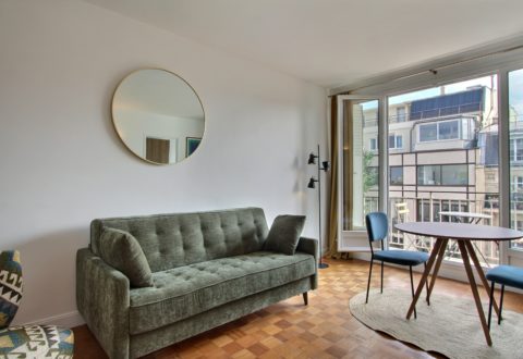 Furnished apartment Studio in Paris 15th, Rue de Vaugirard