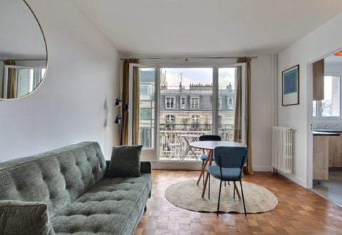 Studio rental in Paris, Rue de Vaugirard
