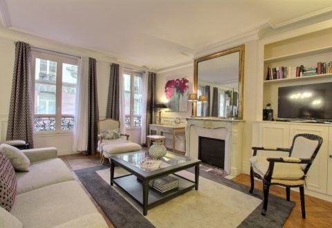 2 bedrooms apartment rental in Paris, Rue des Rosiers