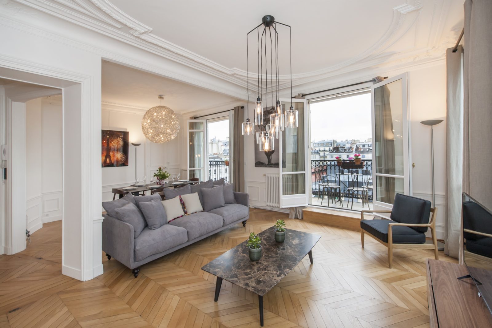 3 bedrooms apartment rental in Paris, Rue Mabillon