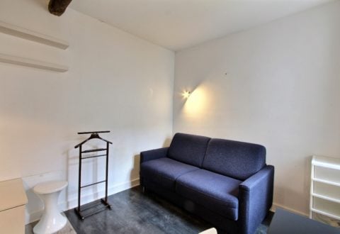 Studio rental in Paris, Rue Dupin