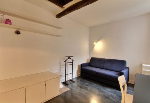 Studio rental in Paris, Rue Dupin