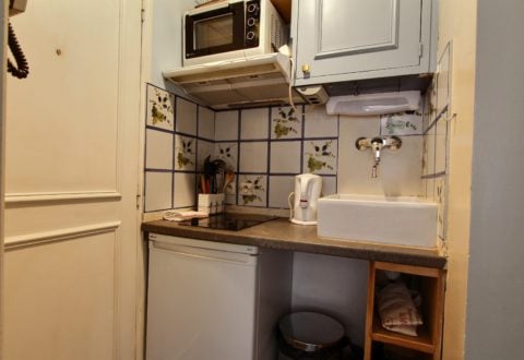 Studio rental in Paris, Rue Dupin