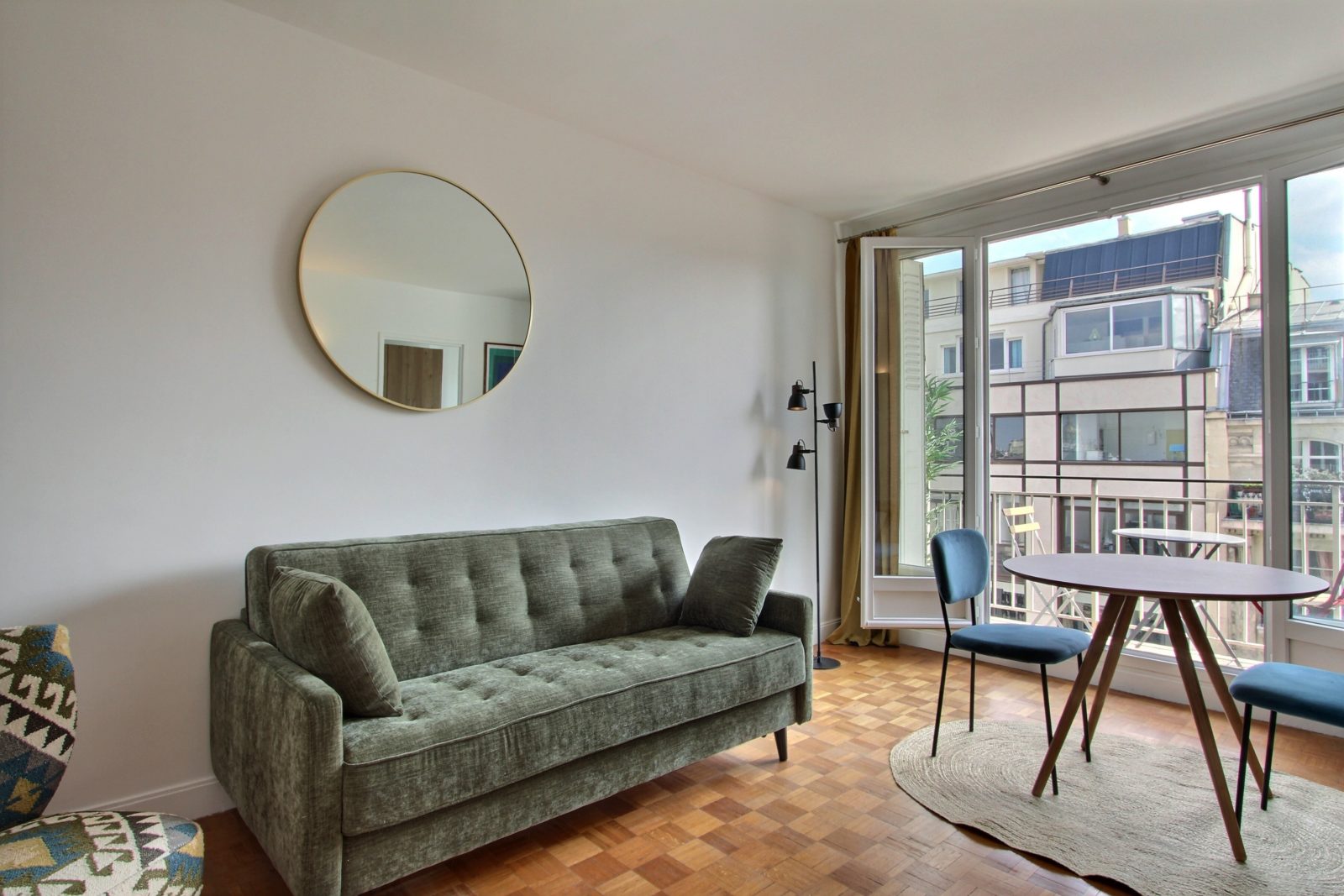 Studio rental in Paris, Rue de Vaugirard