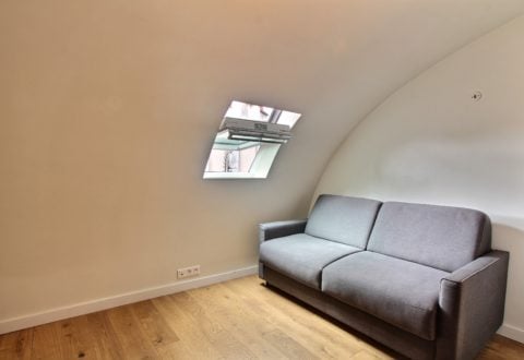 Studio rental in Paris, Rue Monge