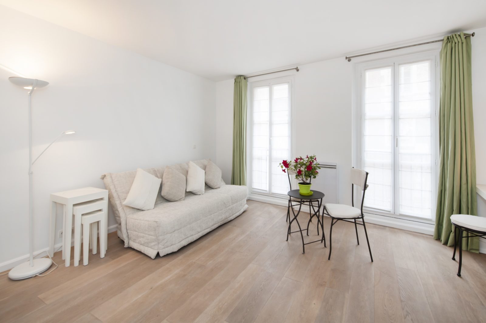 Studio rental in Paris, Rue Valette