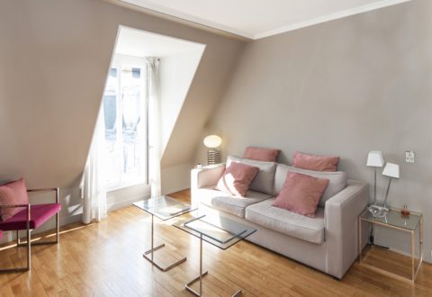 Location appartement 2 pièces à Paris, Rue de la Paix