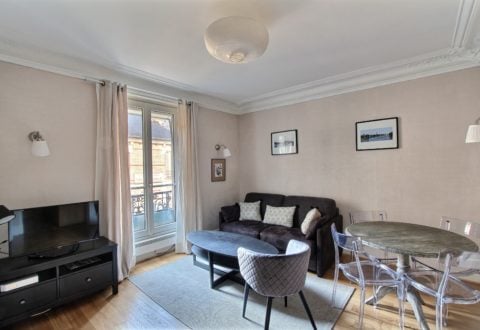 1 bedroom apartment rental in Paris, Rue Vaneau