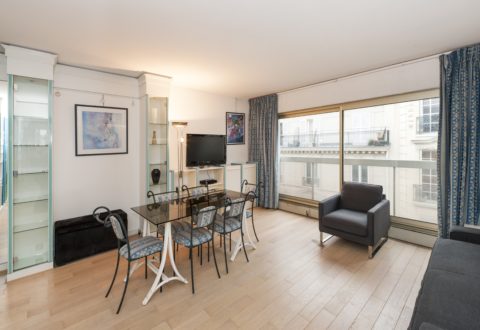 1 bedroom apartment rental in Paris, Rue de Berri