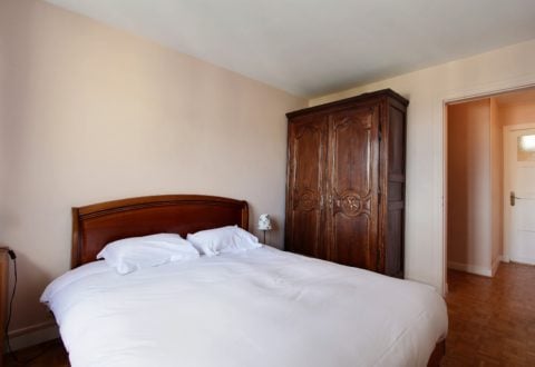 1 bedroom apartment rental in Paris, Rue Geoffroy-Saint-Hilaire