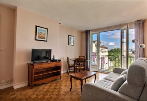 1 bedroom apartment rental in Paris, Rue Geoffroy-Saint-Hilaire